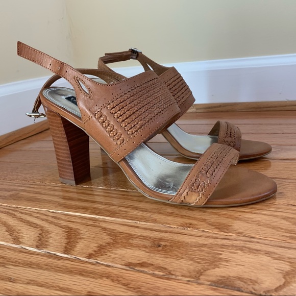 White House Black Market brown heeled scandals - Picture 2 of 7